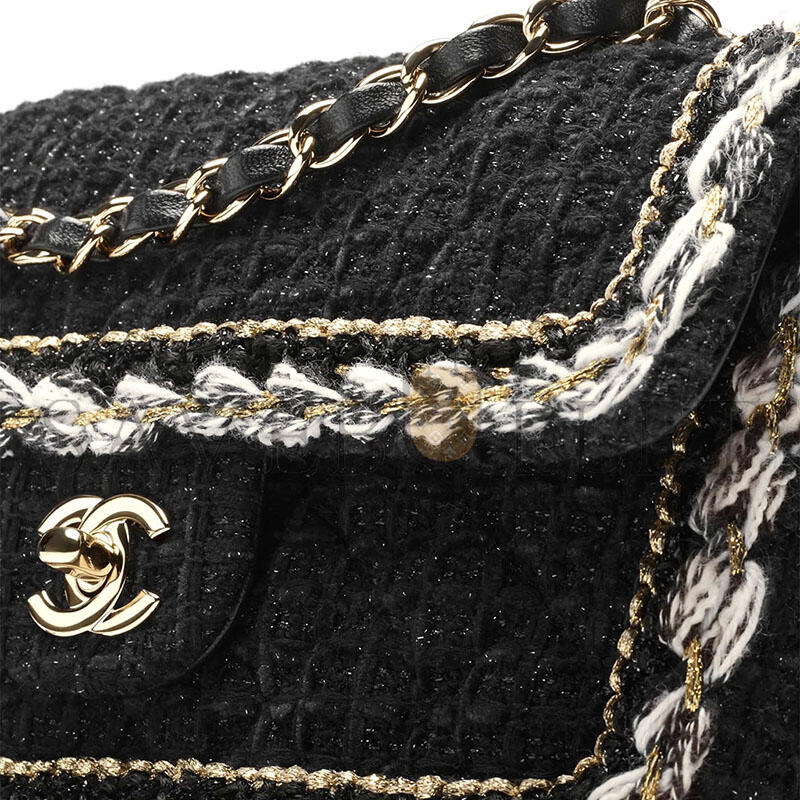CHANEL SMALL CLASSIC HANDBAG A01113 (23*14.5*6cm) CHANEL SMALL CLASSIC HANDBAG A01113 (23*14.5*6cm)